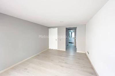 Apartamento en venta en Santa Barbara Central, Bogotá · foto 2 de 8