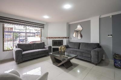 Casa de 4 alcobas en venta en Chia, Chía, 288 m² · foto 2 de 20