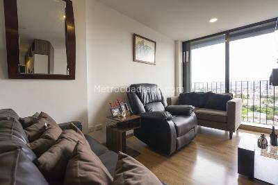 Apartaestudio en venta en Las Ferias, Bogotá, 45 m² · foto 2 de 13