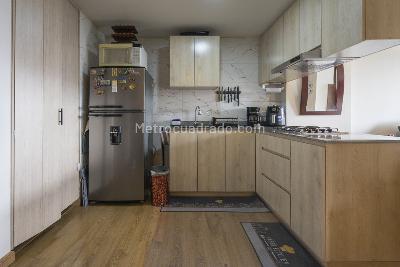 Apartaestudio en venta en Las Ferias, Bogotá, 45 m² · foto 6 de 13