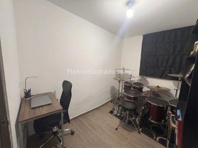 Apartamento en venta en La Aurora, Bogotá · foto 3 de 8