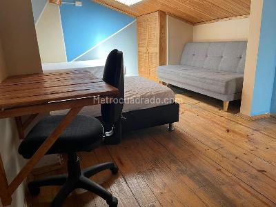 Casa de 5 alcobas en venta en Julio Florez, Bogotá, 293 m² · foto 3 de 9