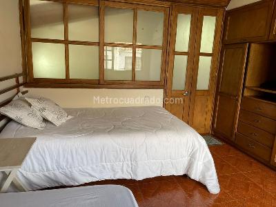 Casa de 5 alcobas en venta en Julio Florez, Bogotá, 293 m² · foto 4 de 9