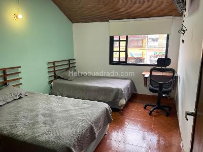 Casa de 5 alcobas en venta en Julio Florez, Bogotá, 293 m² · foto 8 de 9