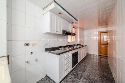 Apartamento en venta en Santa Barbara Occidental, Bogotá · foto 10 de 20