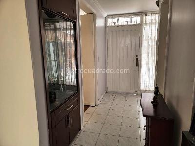 Casa de 4 alcobas en venta en El Rincon De Modelia, Bogotá, 200 m² · foto 17 de 17