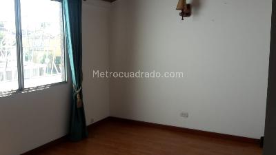 Casa en venta en Mandalay, Bogotá · foto 8 de 17