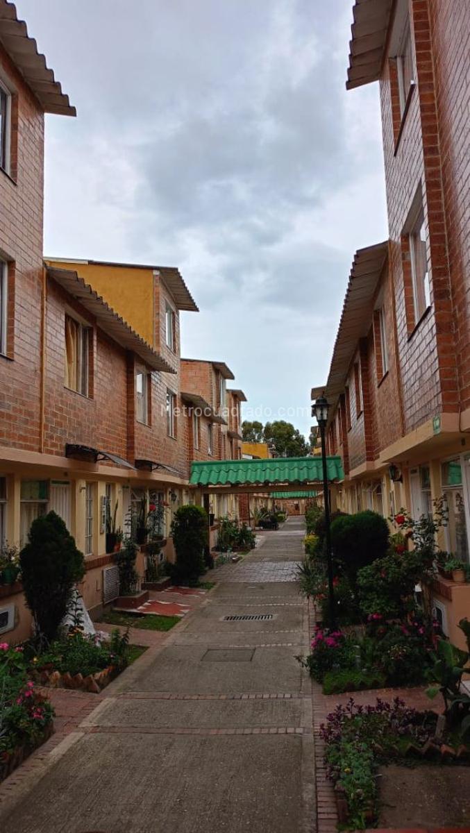 Casa en Venta  COMPARTIR SUBA