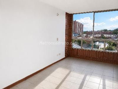 Apartamento de 3 alcobas en venta en Arrayanes De Suba, Bogotá, 46 m² · foto 4 de 17