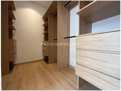 Apartamento de 2 alcobas en venta en El Virrey, Bogotá, 90 m² · foto 8 de 11