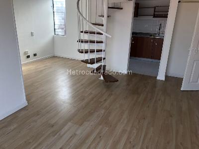 Apartamento de 3 alcobas en venta en Ciudadela, Bogotá, 79 m² · foto 2 de 11