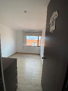 Apartamento de 2 alcobas en venta en Hayuelos, Bogotá, 80 m² · foto 9 de 20