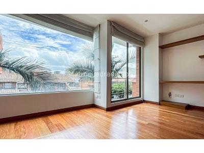 Apartamento en venta en Santa Barbara, Bogotá · foto 2 de 9
