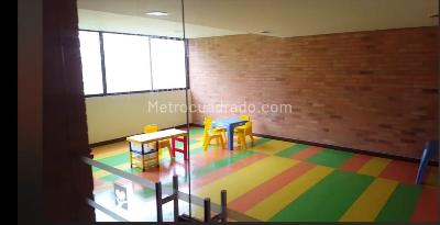 Apartamento en venta en Suba Pinar De Suba, Bogotá · foto 3 de 17