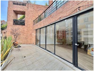 Apartamento de 3 alcobas en venta en Chapinero Alto, Bogotá, 240 m² · foto 2 de 18