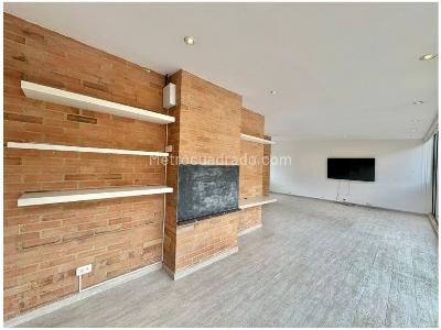 Apartamento de 3 alcobas en venta en Chapinero Alto, Bogotá, 240 m² · foto 8 de 18