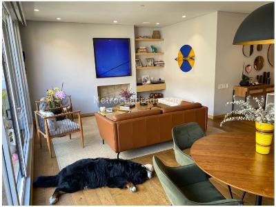 Apartamento de 3 alcobas en venta en La Cabrera, Bogotá, 148 m² · foto 5 de 14