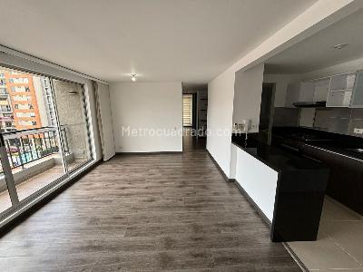 Apartamento de 3 alcobas en venta en Gran Granada, Bogotá, 81 m² · foto 3 de 11