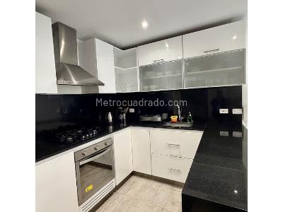 Apartamento de 1 alcoba en venta en Chico Reservado, Bogotá, 52 m² · foto 4 de 7