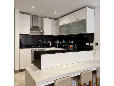 Apartamento de 1 alcoba en venta en Chico Reservado, Bogotá, 52 m² · foto 2 de 7