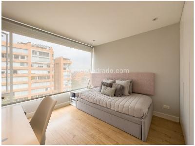 Apartamento de 3 alcobas en arriendo en Los Rosales, Bogotá, 195 m² · foto 8 de 9