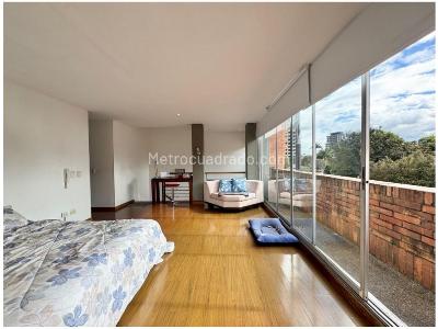 Apartamento de 2 alcobas en venta en Santa Barbara Alta, Bogotá, 151 m² · foto 11 de 12