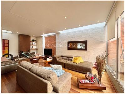 Apartamento de 2 alcobas en venta en Santa Barbara Alta, Bogotá, 151 m² · foto 4 de 12