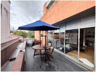 Apartamento de 2 alcobas en venta en Santa Barbara Alta, Bogotá, 151 m² · foto 6 de 12