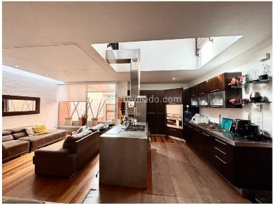 Apartamento de 2 alcobas en venta en Santa Barbara Alta, Bogotá, 151 m² · foto 8 de 12