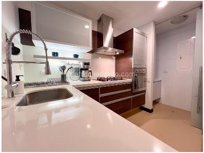 Apartamento de 1 alcoba en arriendo en Los Rosales, Bogotá, 85 m² · foto 4 de 13