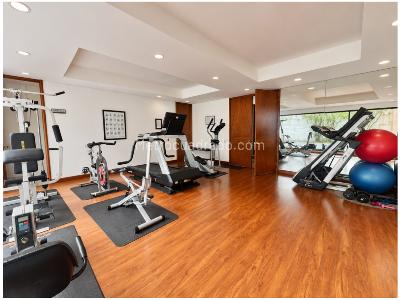 Apartamento de 2 alcobas en arriendo en Chico Navarra, Bogotá, 90 m² · foto 10 de 11