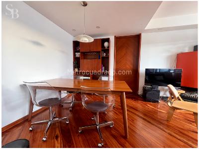 Apartamento de 2 alcobas en arriendo en Chico Navarra, Bogotá, 90 m² · foto 3 de 11