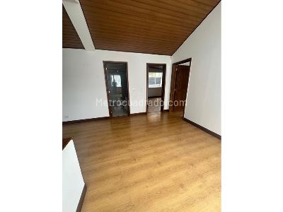 Casa de 3 alcobas en arriendo en Chico, Bogotá, 220 m² · foto 15 de 20