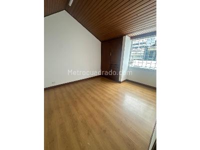 Casa de 3 alcobas en arriendo en Chico, Bogotá, 220 m² · foto 16 de 20