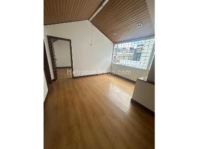Casa de 3 alcobas en arriendo en Chico, Bogotá, 220 m² · foto 18 de 20