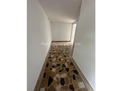Casa de 3 alcobas en arriendo en Chico, Bogotá, 220 m² · foto 2 de 20