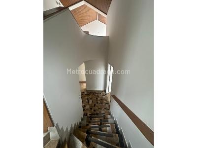 Casa de 3 alcobas en arriendo en Chico, Bogotá, 220 m² · foto 5 de 20