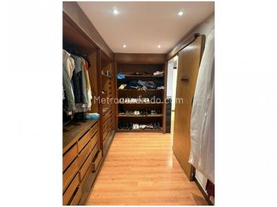 Apartamento de 3 alcobas en arriendo en Chico, Bogotá, 300 m² · foto 9 de 12