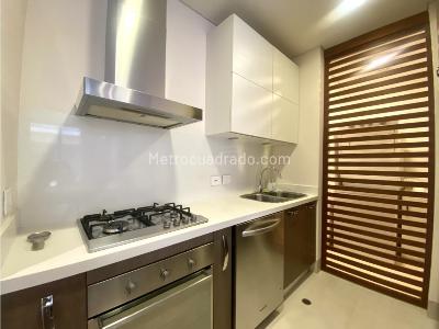 Apartamento de 1 alcoba en arriendo en Chico, Bogotá, 50 m² · foto 8 de 14