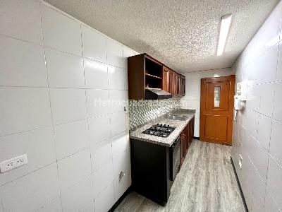 Apartamento de 5 alcobas en arriendo en Britalia, Bogotá, 90 m² · foto 4 de 20