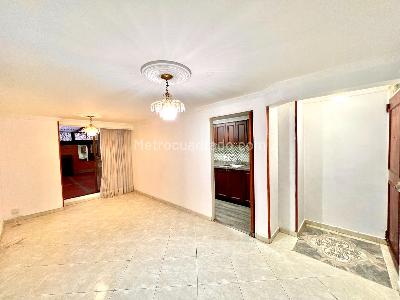 Apartamento de 5 alcobas en arriendo en Britalia, Bogotá, 90 m² · foto 19 de 20
