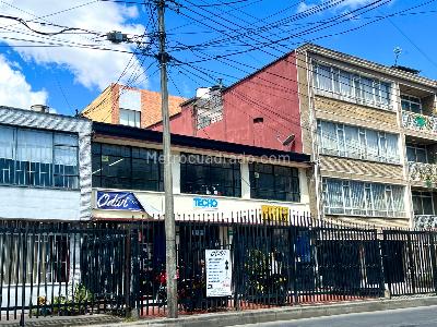 Office for rent in GALERIAS SEARS 260 mtrs oportunidad, Bogotá
