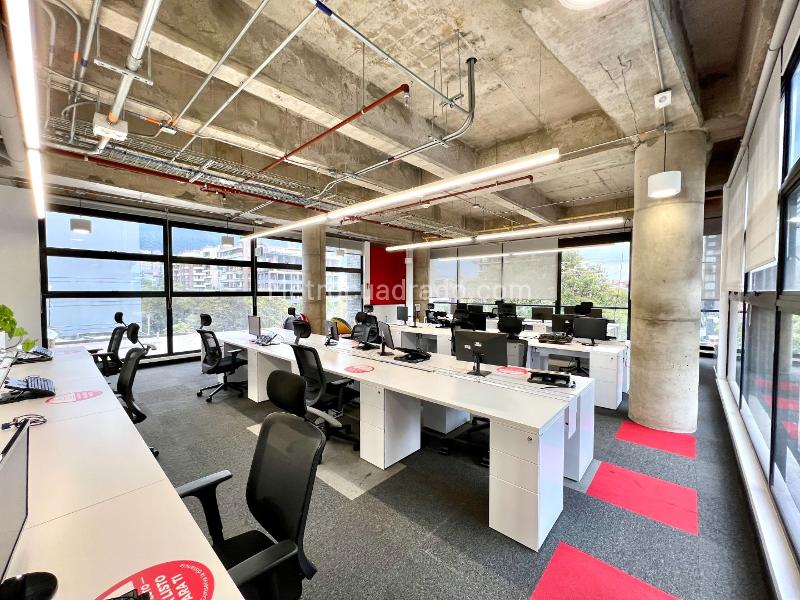 Edificio de Oficinas en Venta, CHICO NORTE OPORTUNIDAD RENTANDO 114 MILLONES MES, Bogotá D.C. - Widok 3