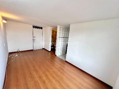 Apartamento en venta en Marichuela Ii Sector (Cafam Ii, Bogotá · foto 3 de 20
