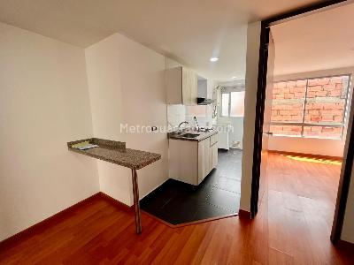 Apartamento de 1 alcoba en arriendo en Galerias Teusaquillo, Bogotá, 30 m² · foto 9 de 13