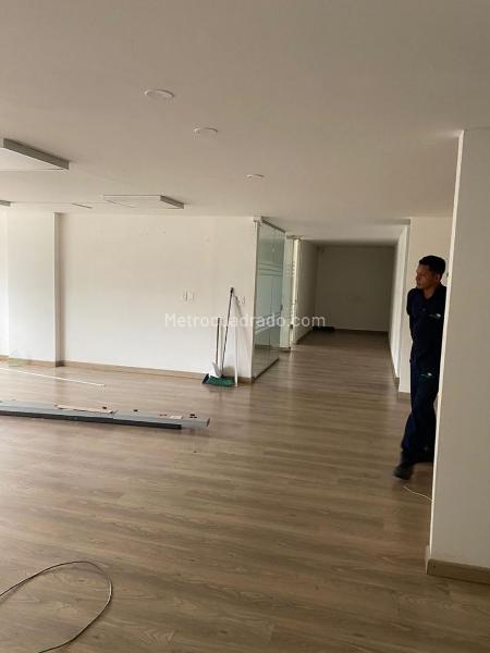 Consultorio en Arriendo, SAN PATRICIO, Bogotá D.C. – pohled 2