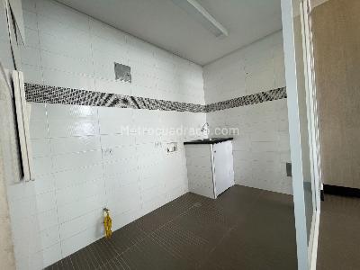 Apartamento de 2 alcobas en venta en Chico Reservado, Bogotá, 126 m² · foto 11 de 20