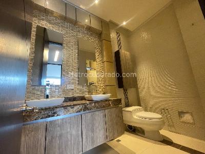 Apartamento de 2 alcobas en venta en Chico Reservado, Bogotá, 126 m² · foto 18 de 20