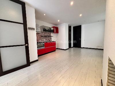 Apartaestudio en arriendo en Chico San Patricio, Bogotá · foto 3 de 20
