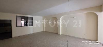 Casa de 5 alcobas en venta en El Bosque, Cali, 300 m² · foto 4 de 20